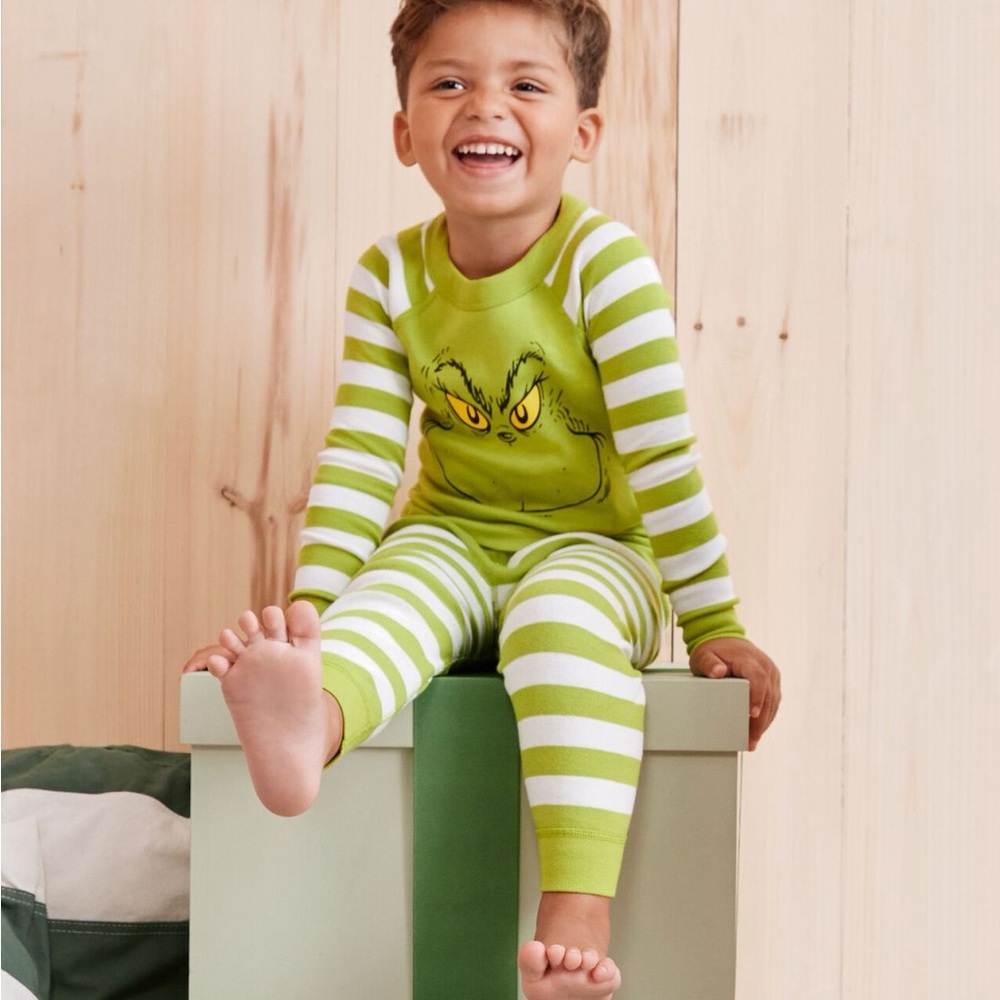 Dr. Seuss Grinch HannaJams™ Pajama Set